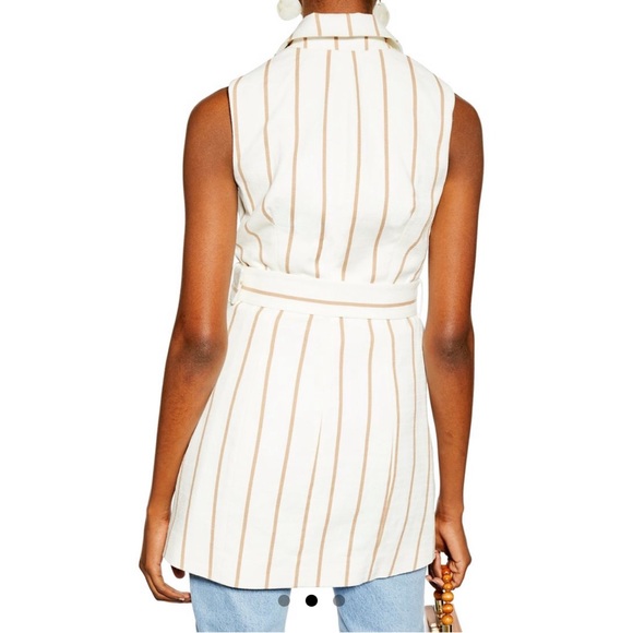 Topshop Sleeveless Blazer - Picture 2 of 7